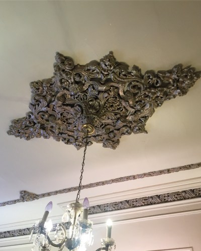 813 N. Charles St Int